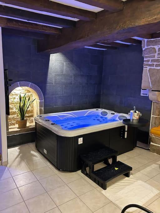 L'Etreinte, Gite De Charme Avec Jacuzzi Interieur Et Sauna Guemene-sur-Scorff Экстерьер фото